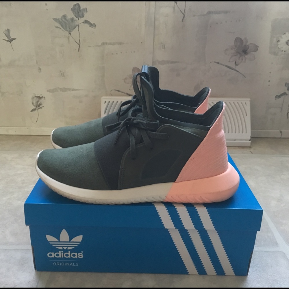 Adidas Tubular Defiant