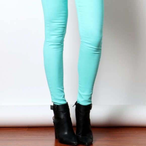 Zenana Outfitters COTTON TWILL JEGGINGS IN MINT - Picture 3 of 6