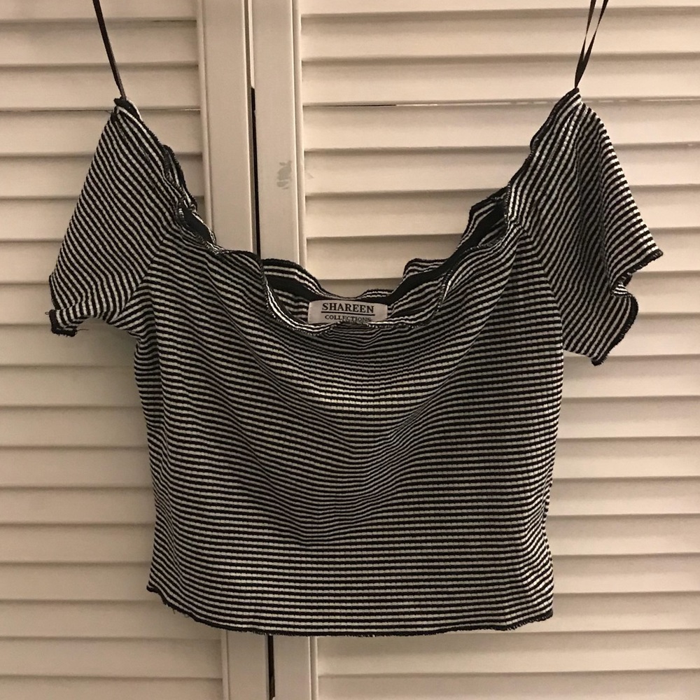 Off the Shoulder Crop Top