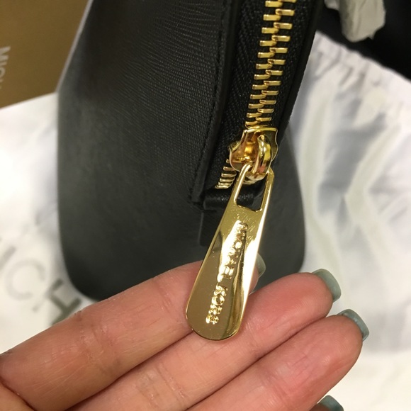 NWT Michael Kors Black Large Dome Satchel - Picture 5 of 7