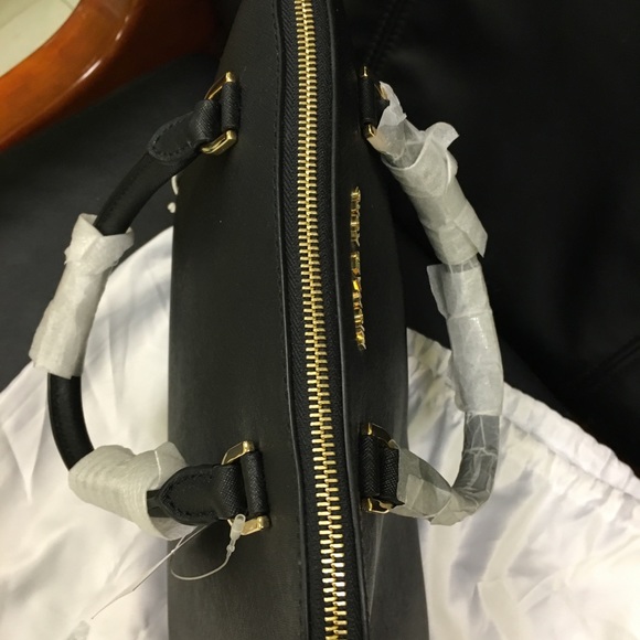 NWT Michael Kors Black Large Dome Satchel - Picture 6 of 7