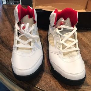 Air Jordan Retro 5