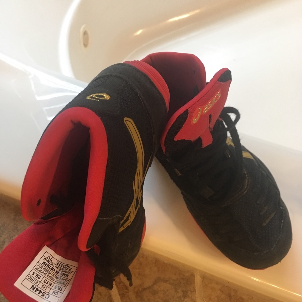Boys size 13 wrestling shoes!