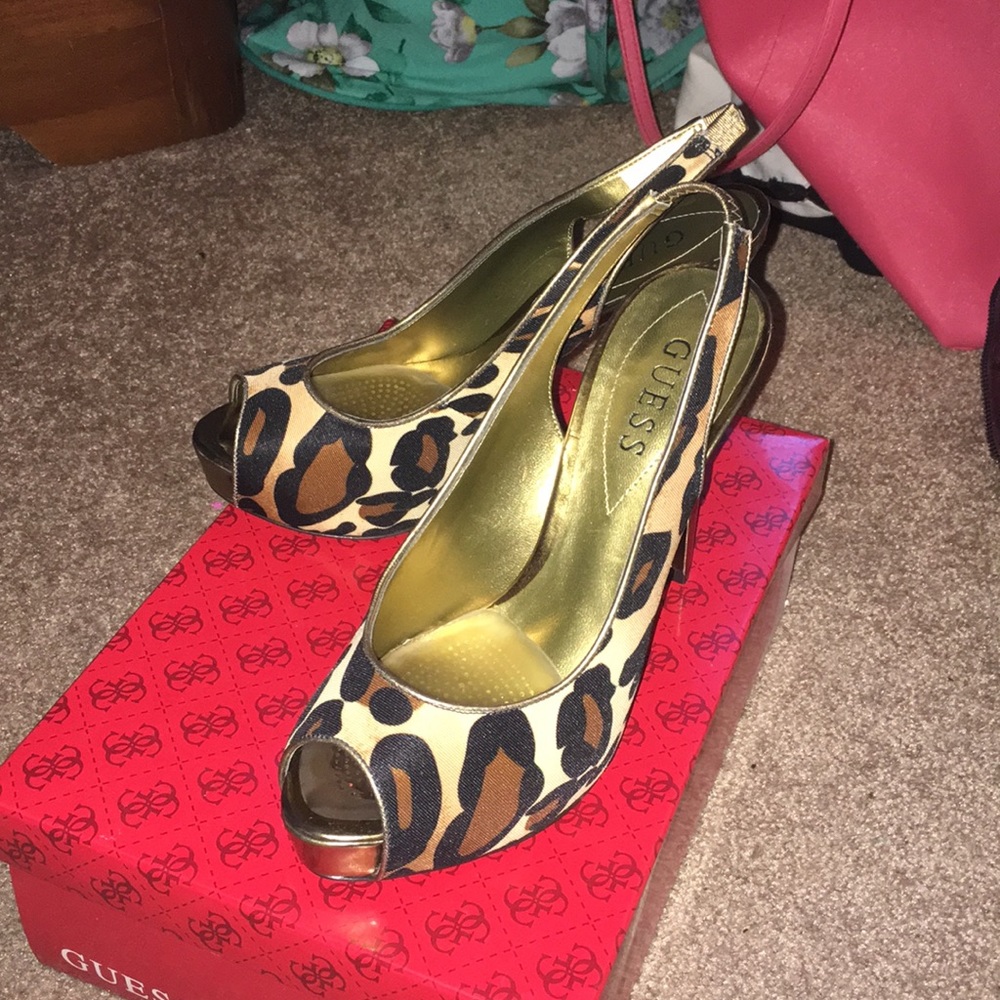 Guess leopard heels size 7