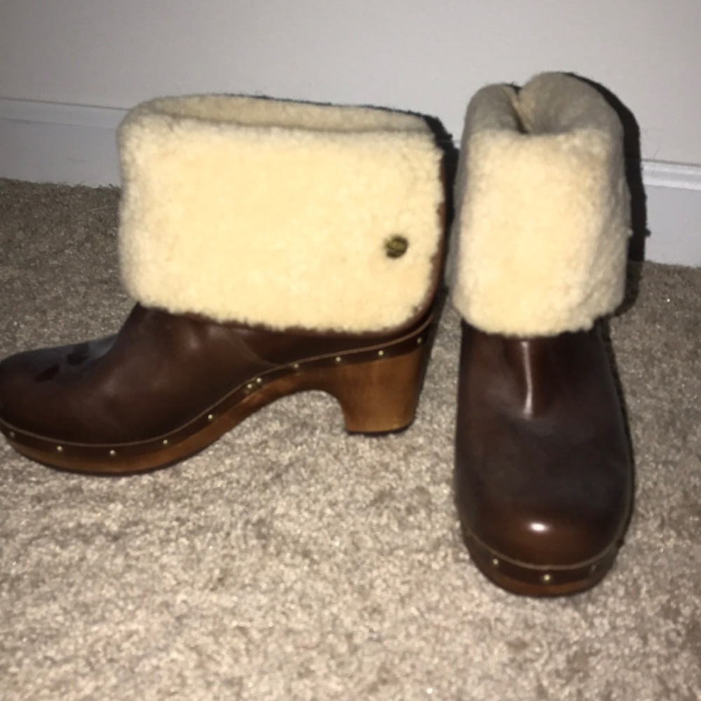 Women's Ugg Bootie