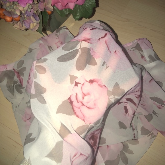 🌹 H&M Size 6 Size M Sheer Floral Crop Top - Picture 4 of 5