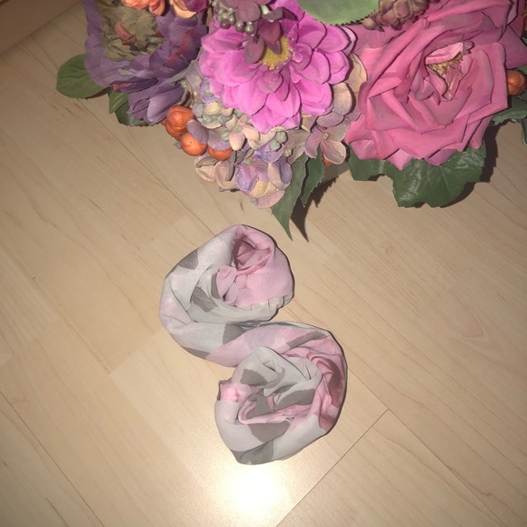 🌹 H&M Size 6 Size M Sheer Floral Crop Top - Picture 5 of 5