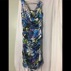 Dress can be worn casual or for an evening attire