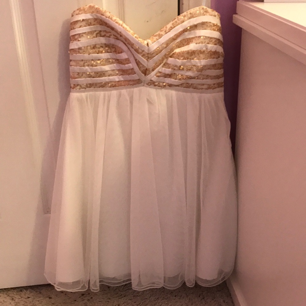 Women's Homecoming Dress