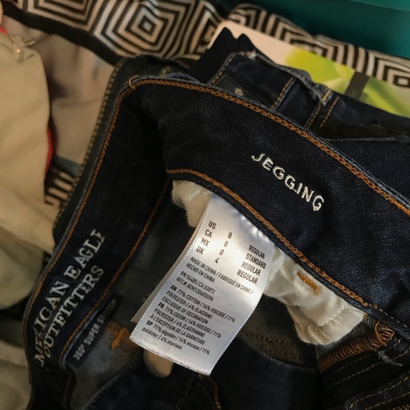 AEO Jegging Jeans - Picture 3 of 3