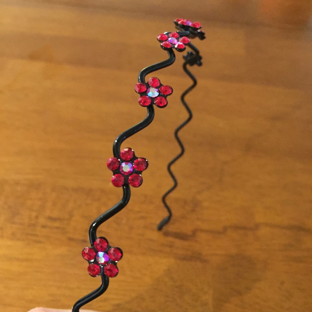 Rhinestone-flower headband