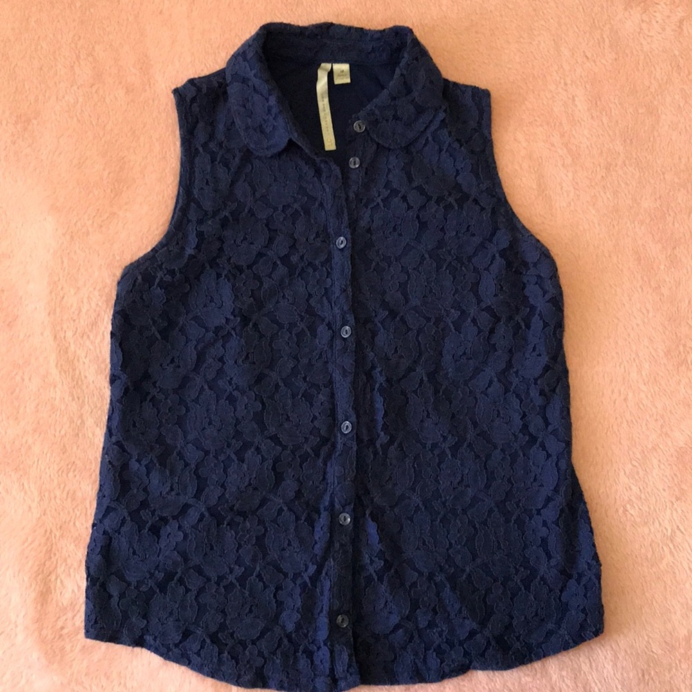 Lauren Conrad lace top