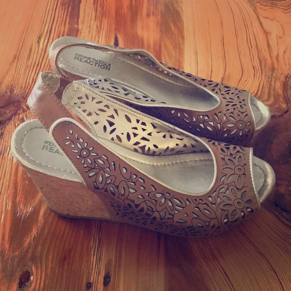 Kenneth Cole wedges