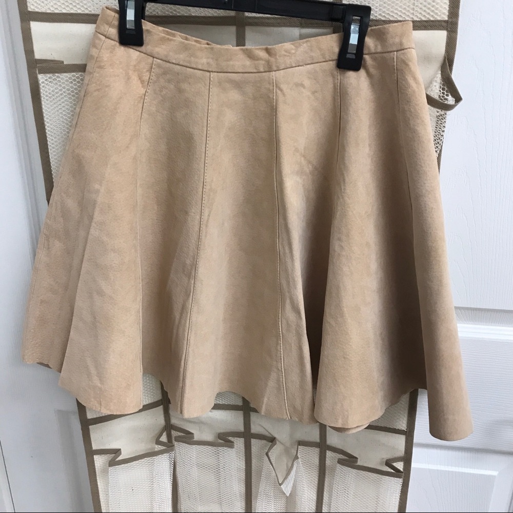 Bebe skirt