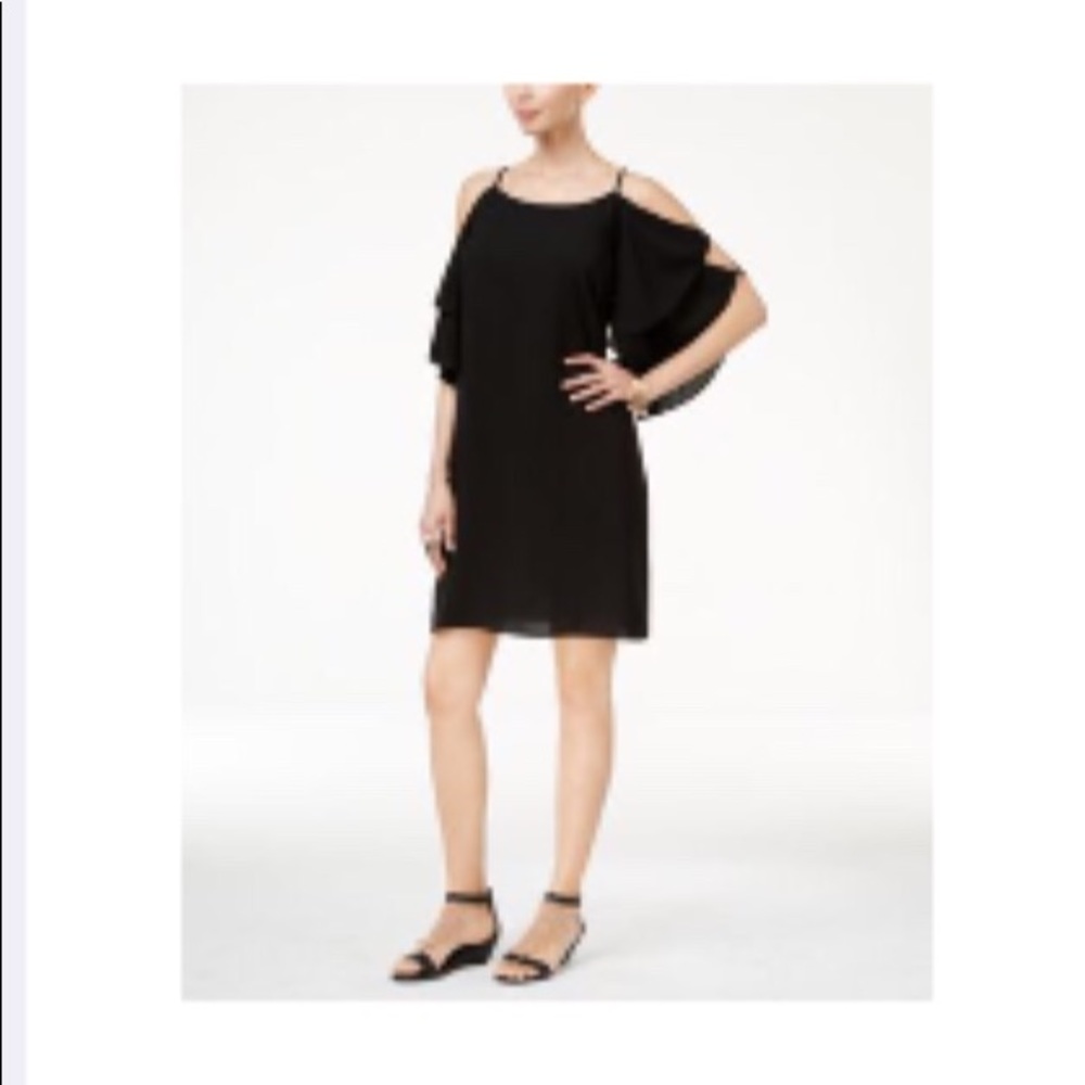 Thalia Sodi black shift dress