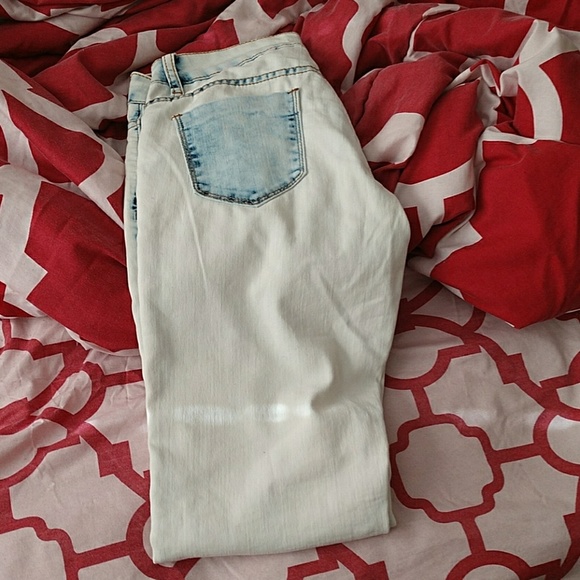 Jeans - Picture 4 of 5