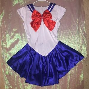 Sailor Moon Cosplay / Costume / halloween
