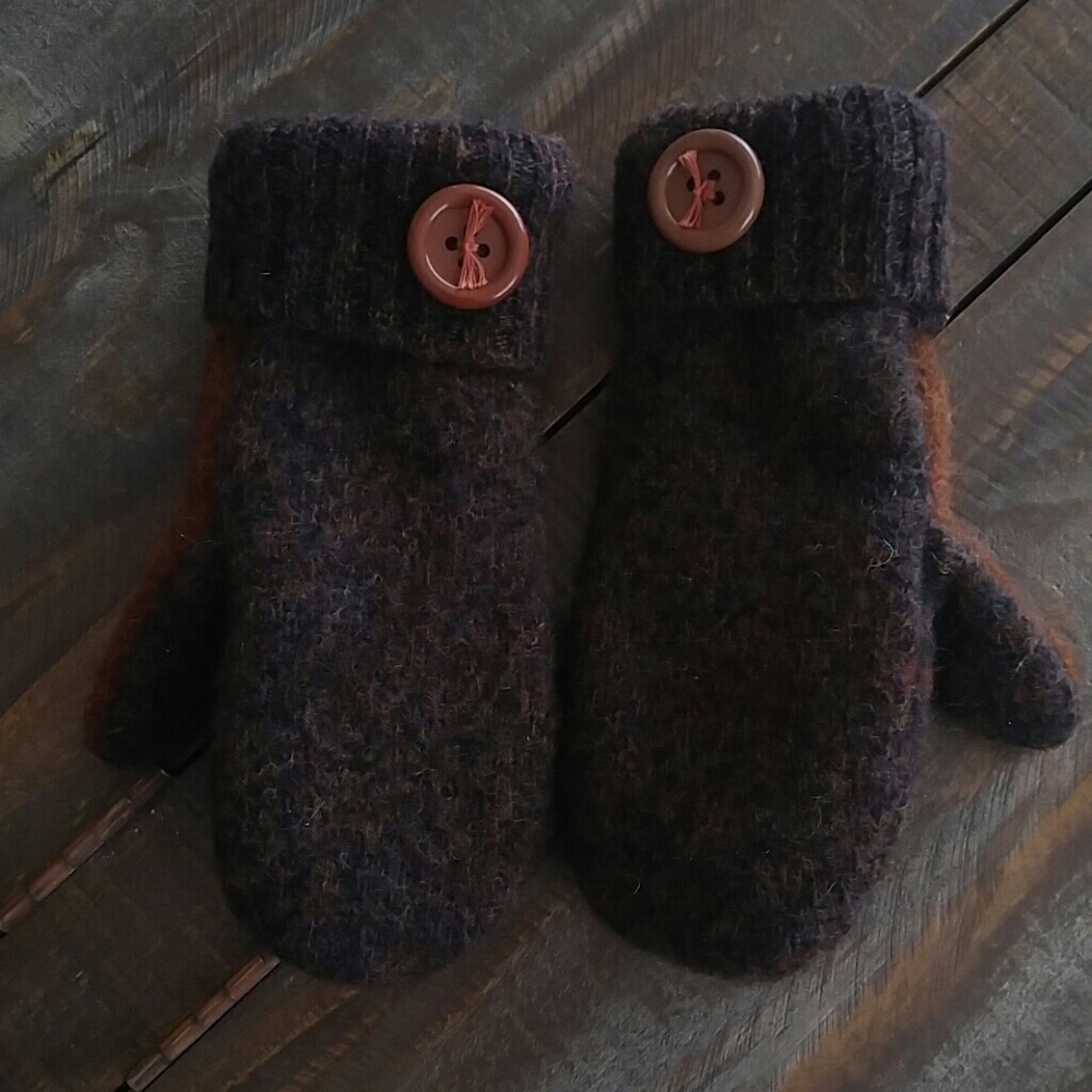 ✨Final price✨ NWOT! Winter Mittens