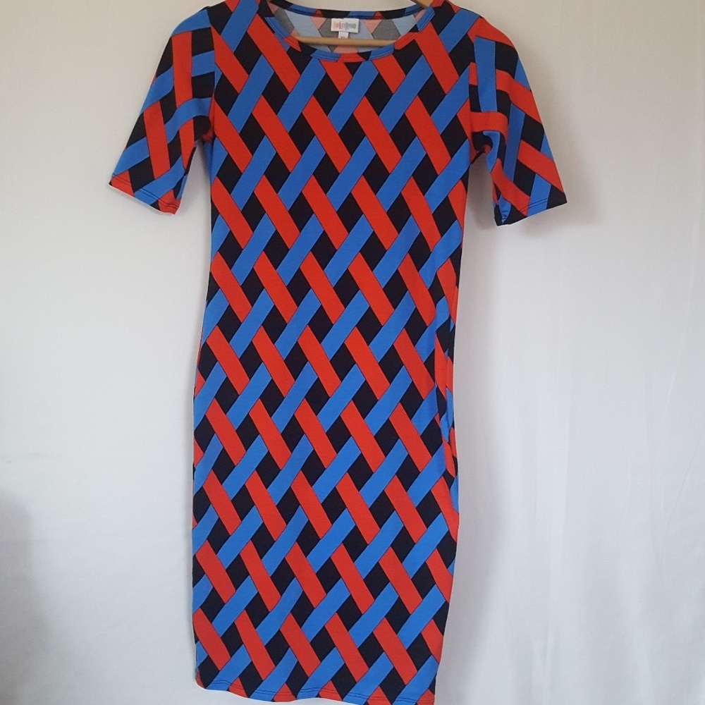 LuLaRoe NWOT Julia Red/Blue Geometric sz XS
