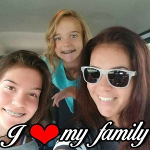 Meet your Posher, Elaine