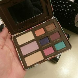 Sugar pop pallet from too faced