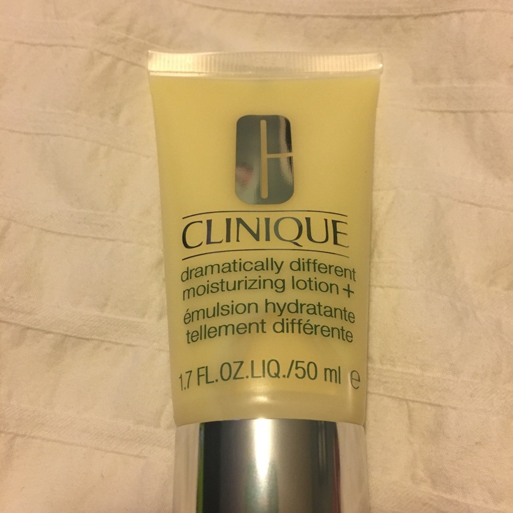 Clinique Dramatically Different moisturizer