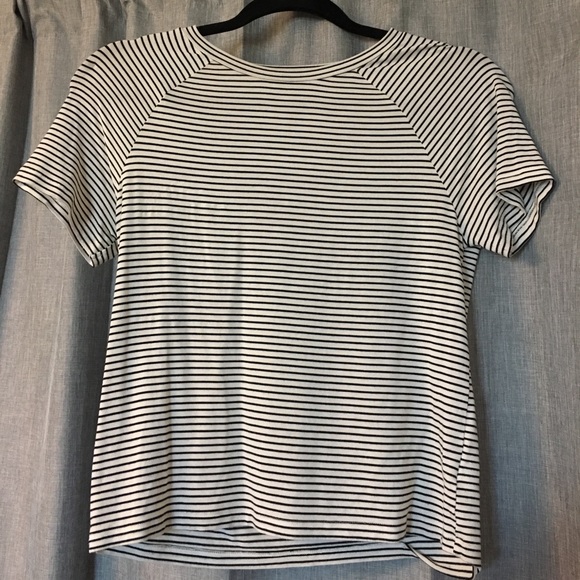 American Eagle T-shirt - Picture 1 of 2