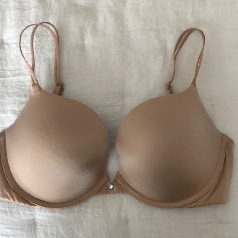 Victoria’s secret very sexy push-up bra