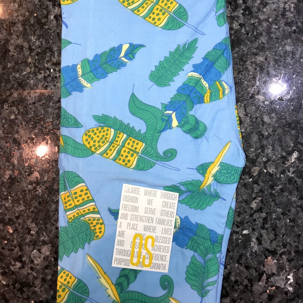 NWT LuLaRoe One Size Leggings