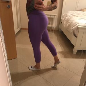Lululemon  wunder under crop size 6