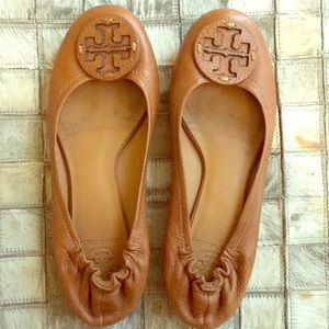 TORY BURCH CAMEL FLATS SIZE 7! BRAND NEW