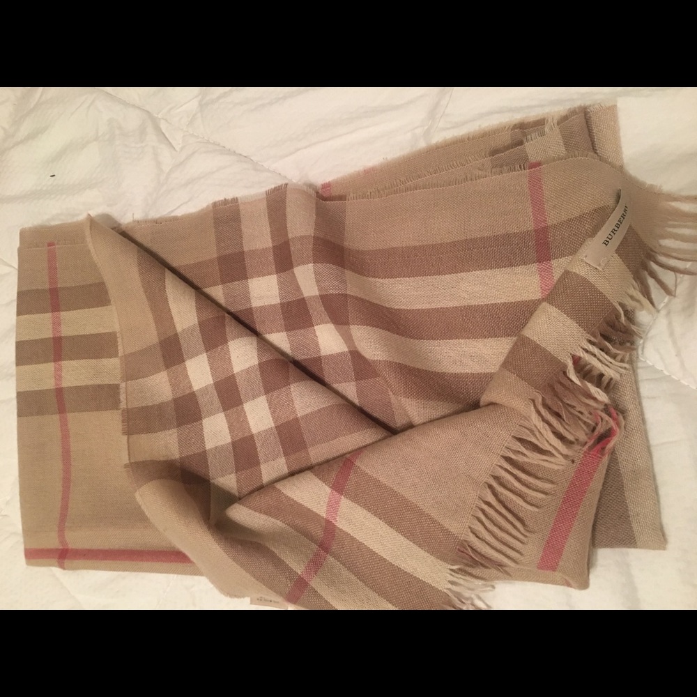 Burberry scarf