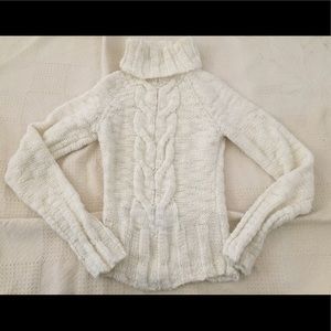 GUESS Jeans white cable knit turtleneck xs