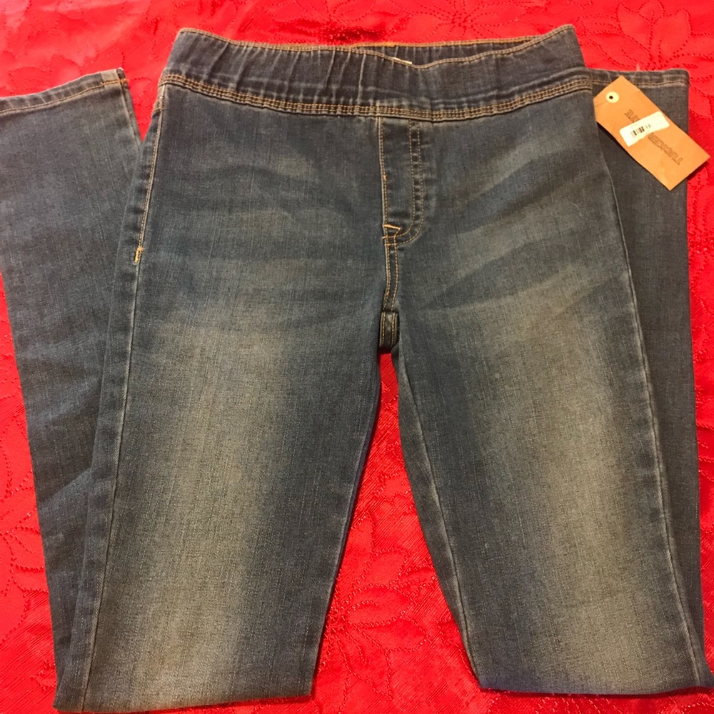 TuckerTate girls jeans brand new with tags size 12