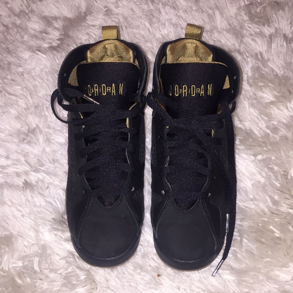 Nike air Jordan’s 7 retro (gs) men 6.5