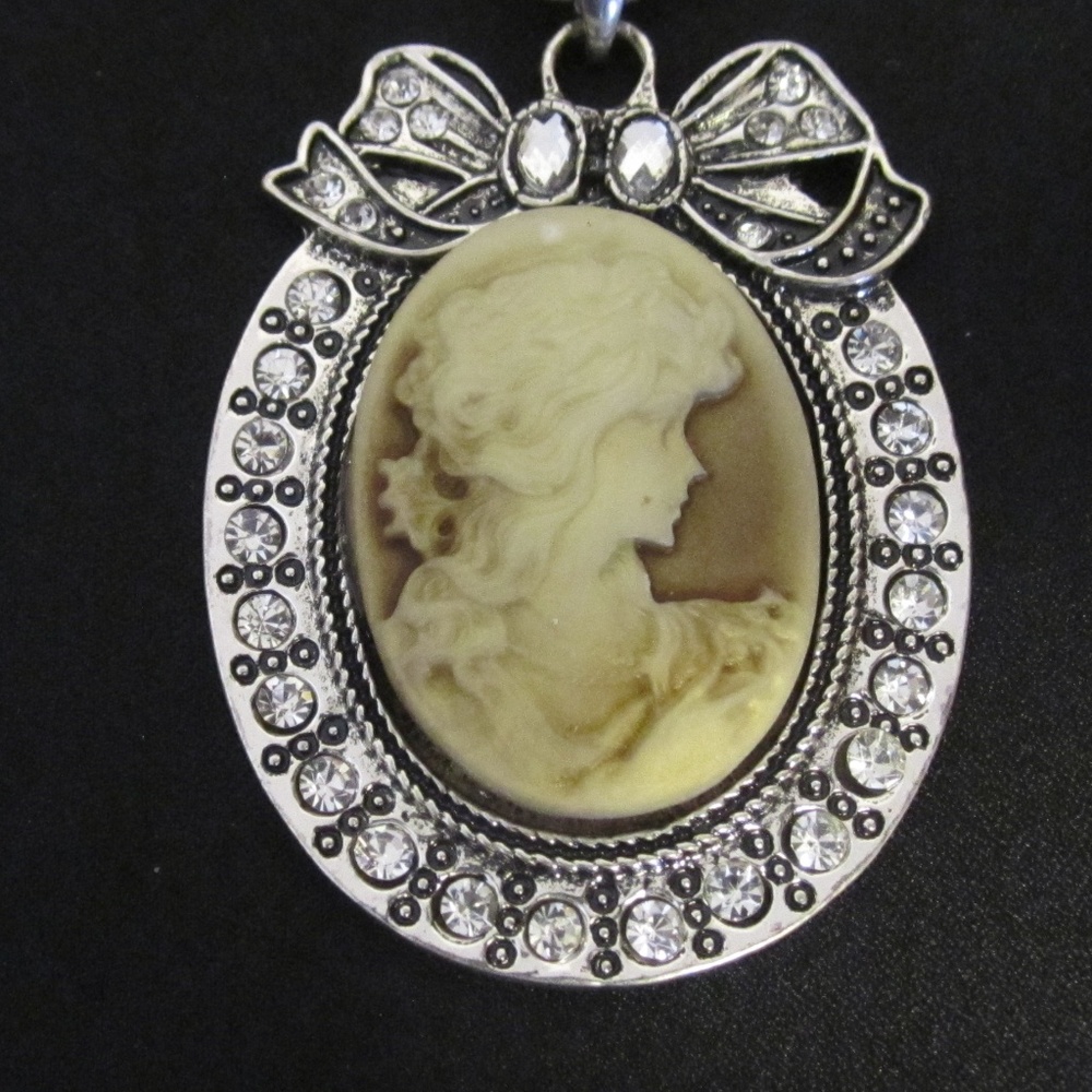 Victorian Cameo Pendant Necklace with Rhinestones-TIA11 - Picture 2 of 5