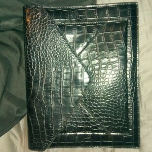 Large just fav clutch