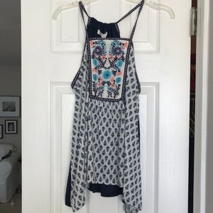 drapey patterned high neck tank > boutique