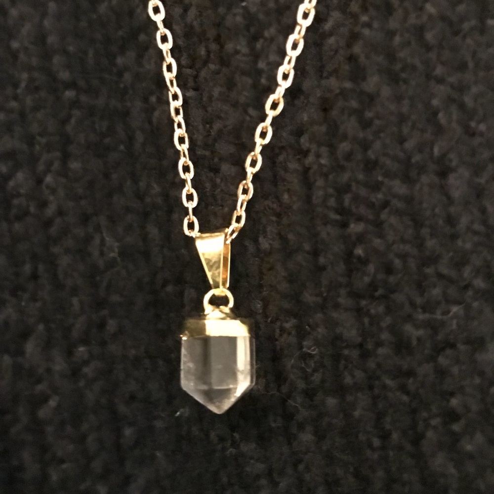Crystal quartz necklace