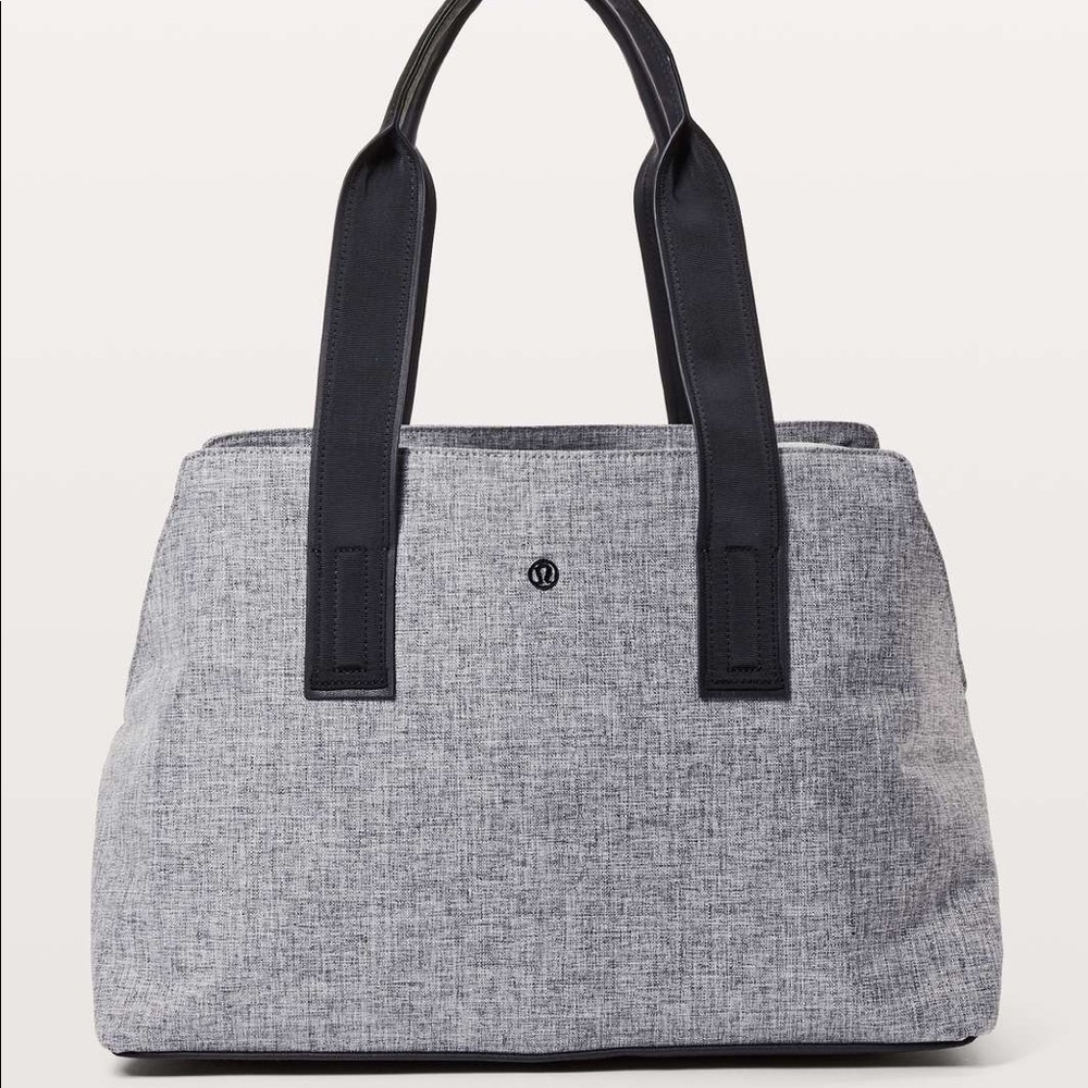 Lululemon Go Getter Heatproof Bag in Gray