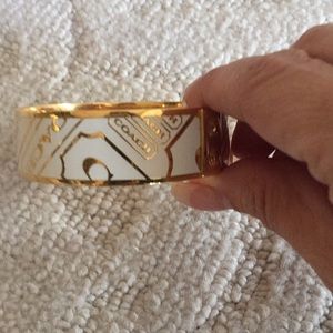 AUTHENTIC COACH BANGLE