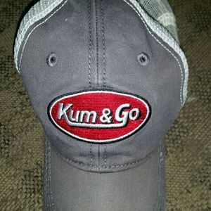 Kum & Go hat