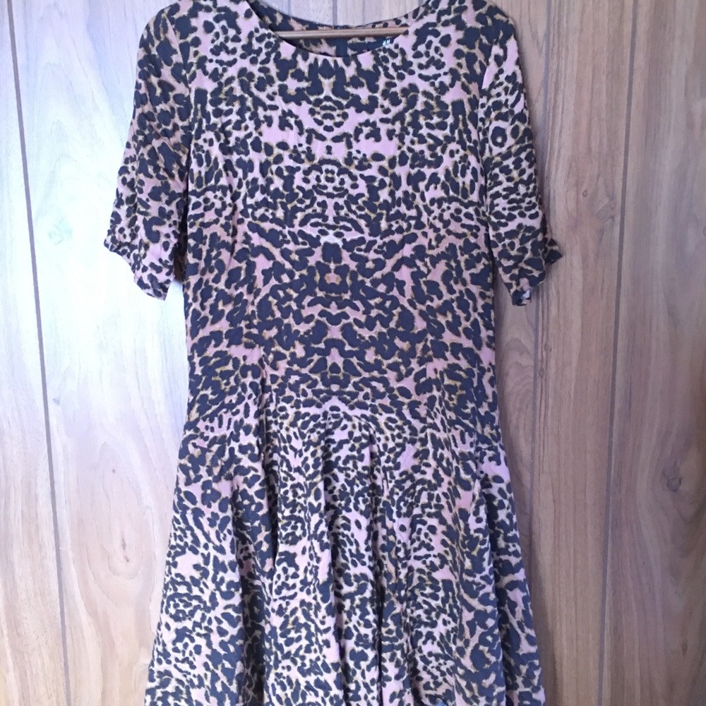 H &M Leopard print dress