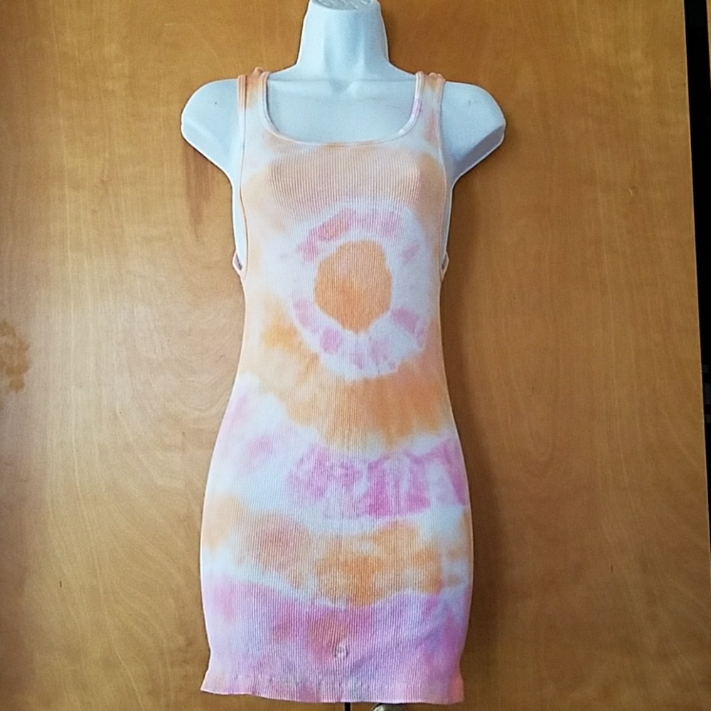 🔖Tie-dye tank top free with bundle