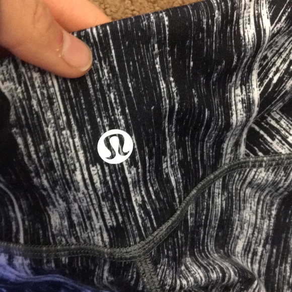 Lulu b&w crop pants - Picture 3 of 3