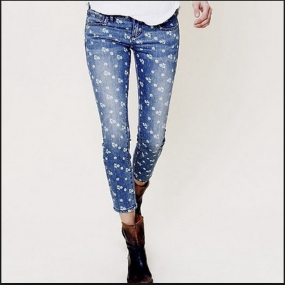 Free People Floral Ditsy Jeans
