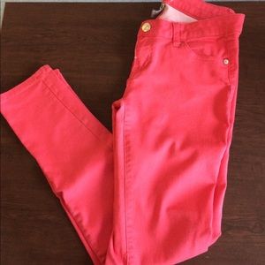 Pink skinny jeans