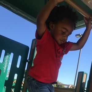 Meet your Posher, Dominique