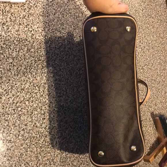 Coach Signature Jordan Double-Zip Carryall - Picture 3 of 6