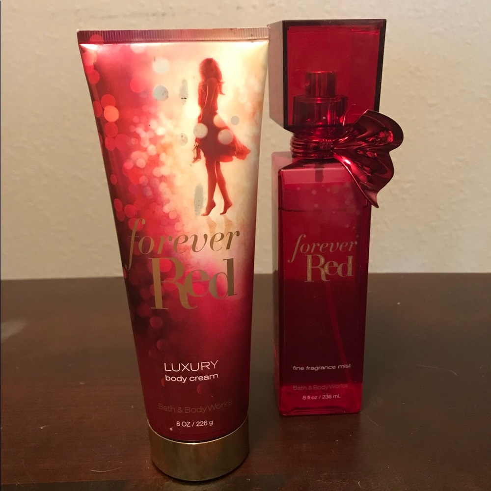 Bath & Body Works Forever Red